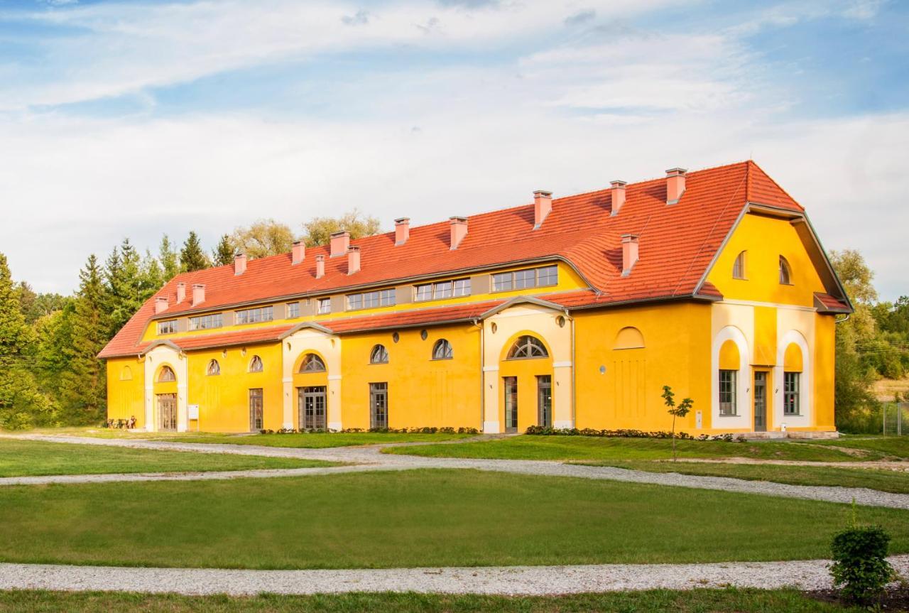 Pokoje Bukowiec Folwark I Park Exteriér fotografie